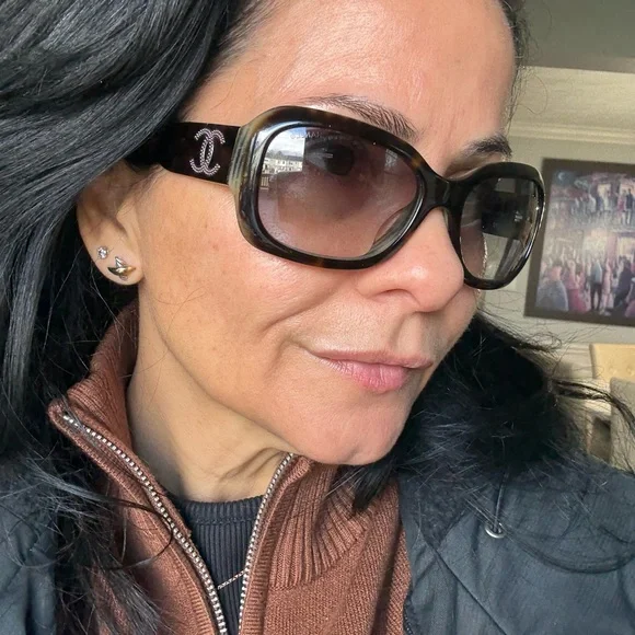 CHANEL Brown Marble Sunglasses 5102 - Picture 14 of 14